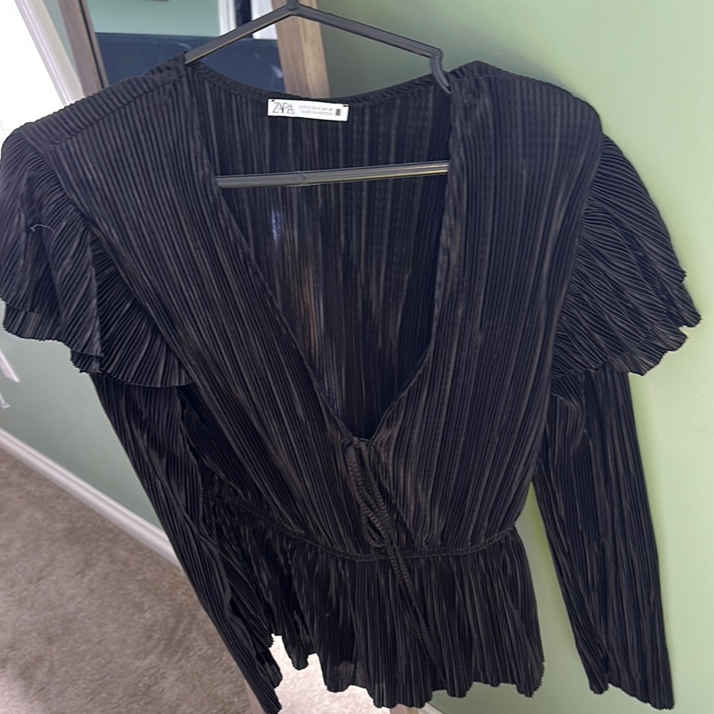 Zara Black Pleated Long Sleeve Blouse